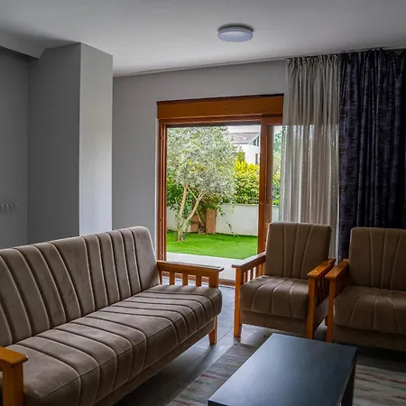 Lara Breeze Homes